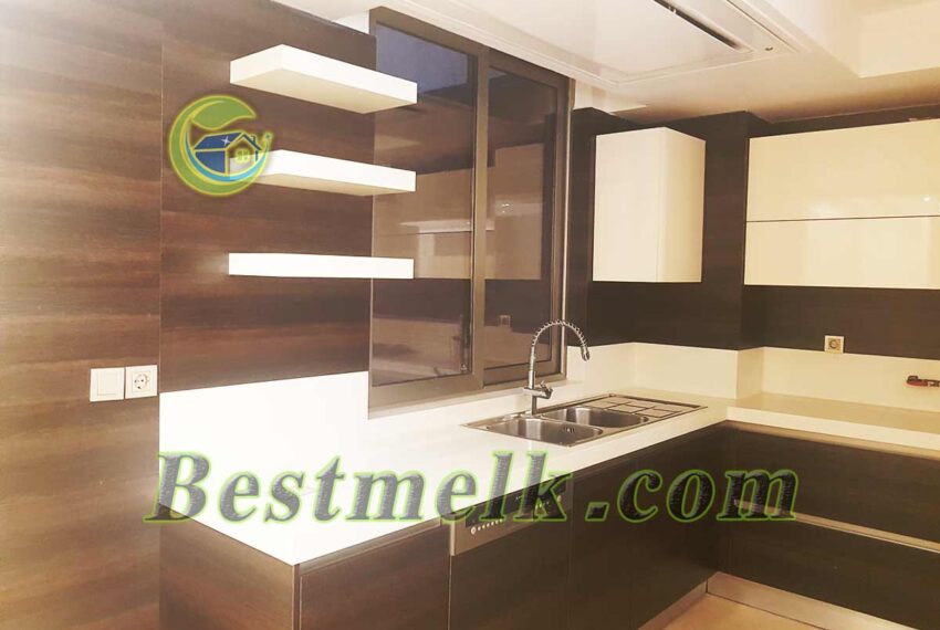 ۲۴ متری سعادت آباد